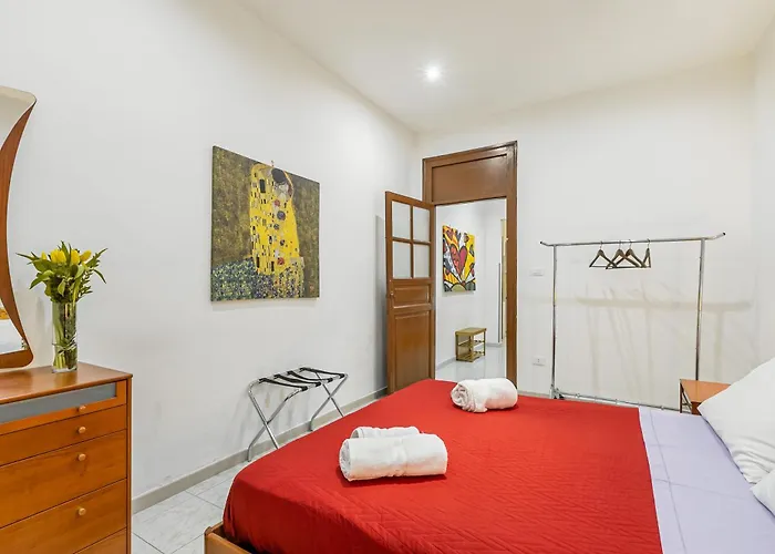 Corso Dei Mille Railway Apartment
